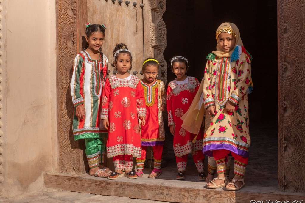 Kinder in Nizwa, Oman